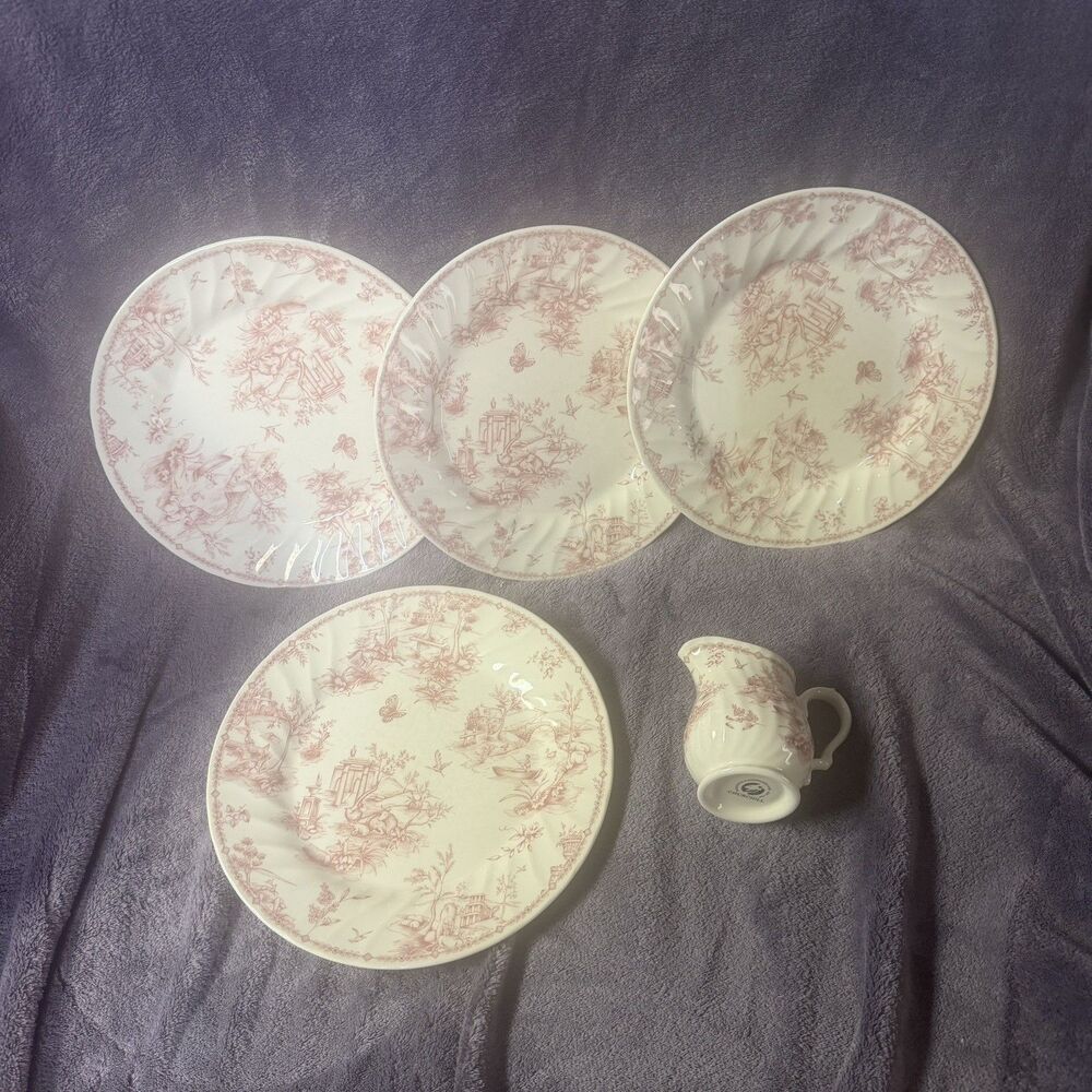 Set of 4 Churchill England Toile Pink Dinner Plate Scalloped Pattern w/creamer